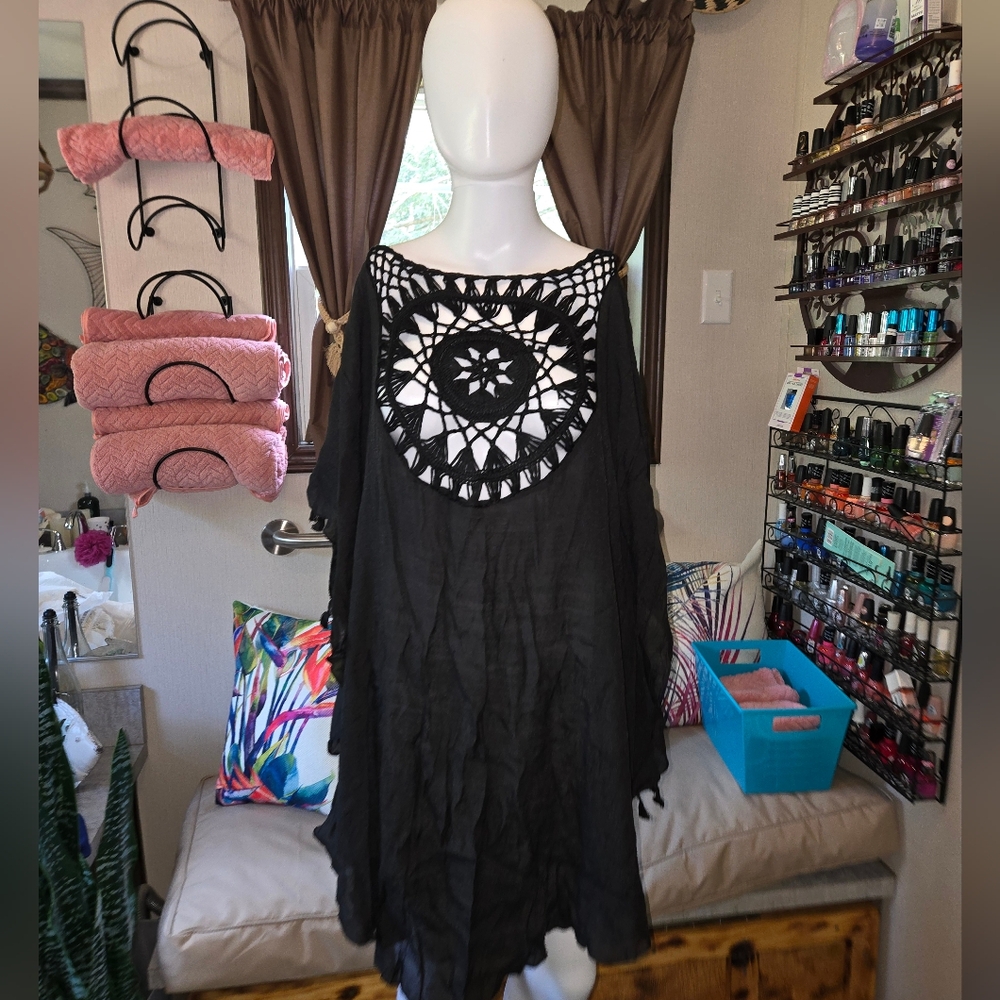 NEW!  Swim Suit Cochet Cover Up